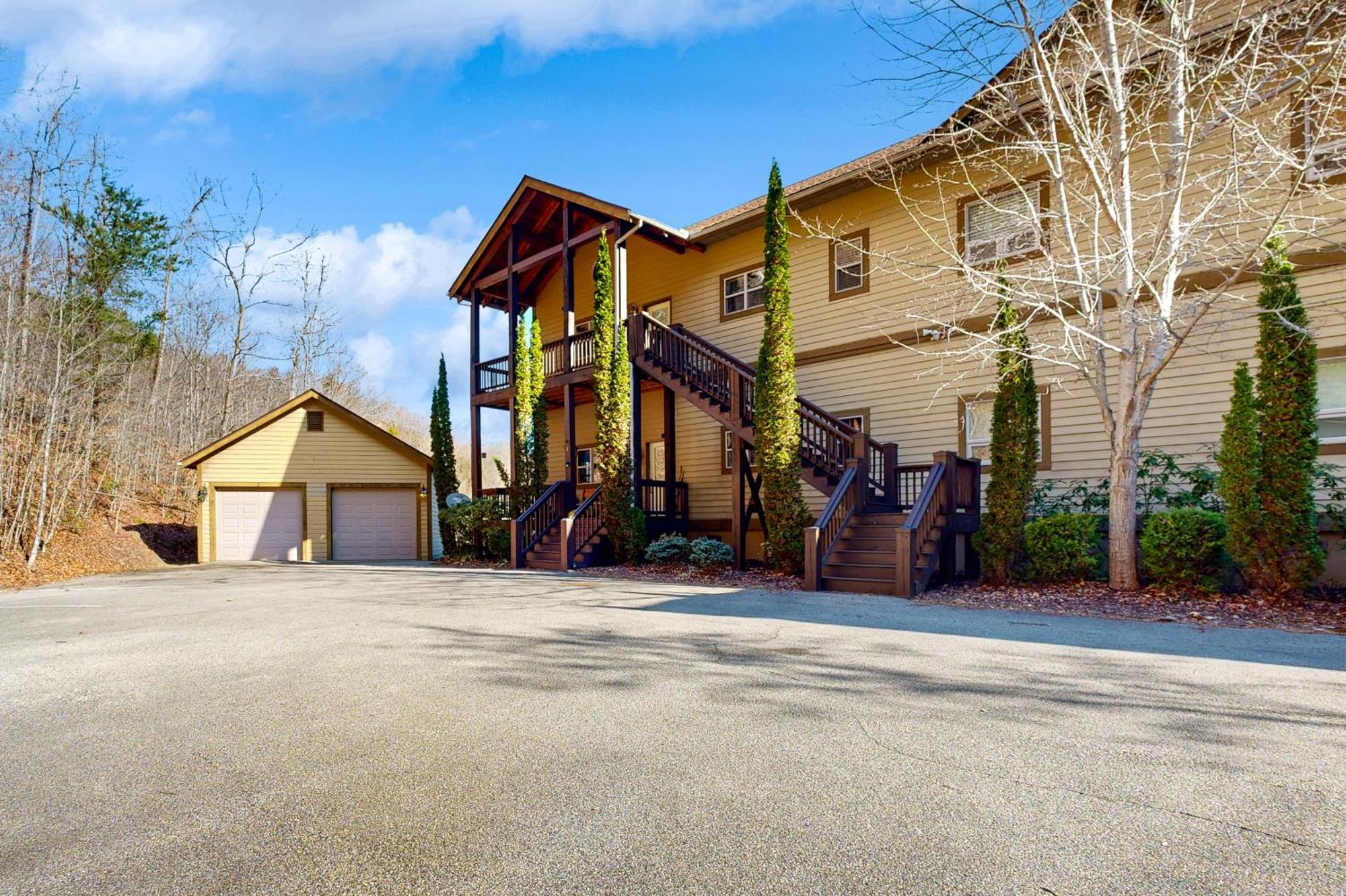 Smoky Mountain Escape Apartment Whittier ภายนอก รูปภาพ